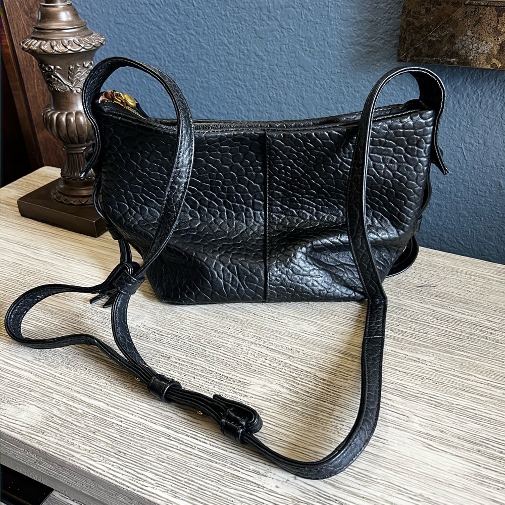 LIKE NEW!! HOBO Bonita Black Textured Leather Crossbody Bag w/ Adjustable Strap